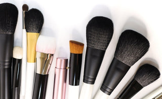 Guide to Bristle Shapes (Round, Flat, Angled Makeup Brushes & More)