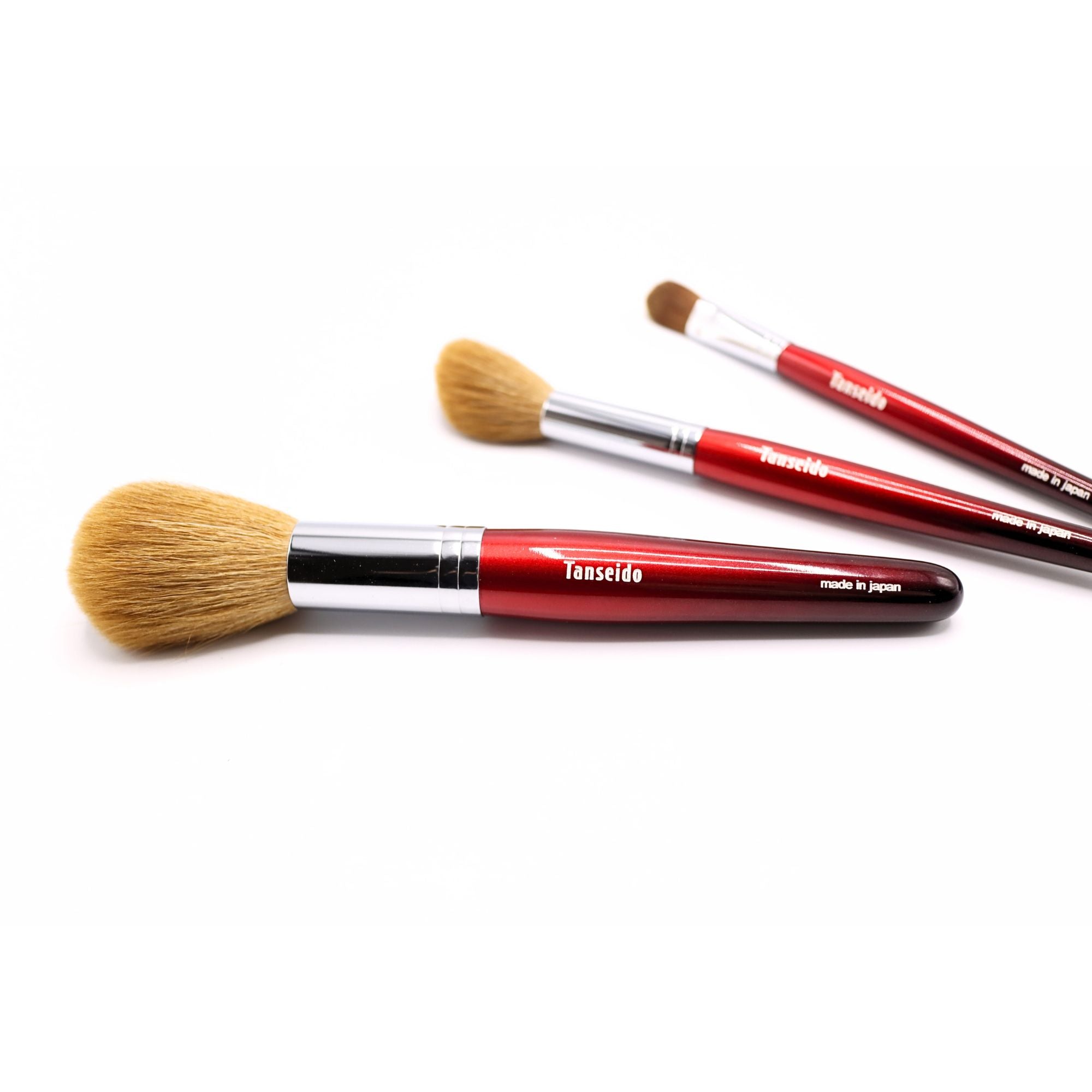 Tanseido AKA 赤 Series WC20T Cheek Brush (Regular Collection) - Fude Beauty, Japanese Makeup Brushes