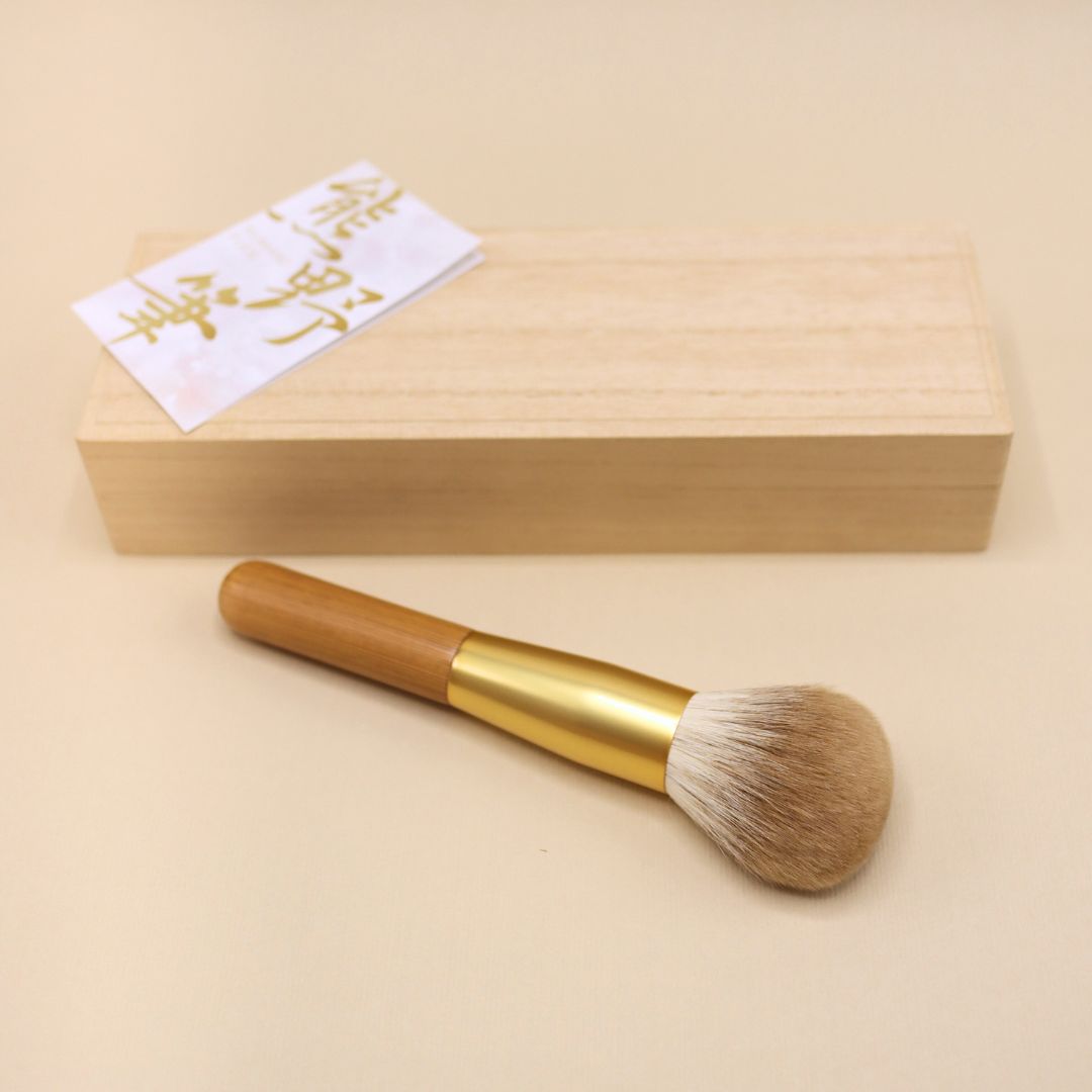 Tauhaus SF Yakusugi Powder Brush (FOXFC-KIRI) - Fude Beauty, Japanese Makeup Brushes