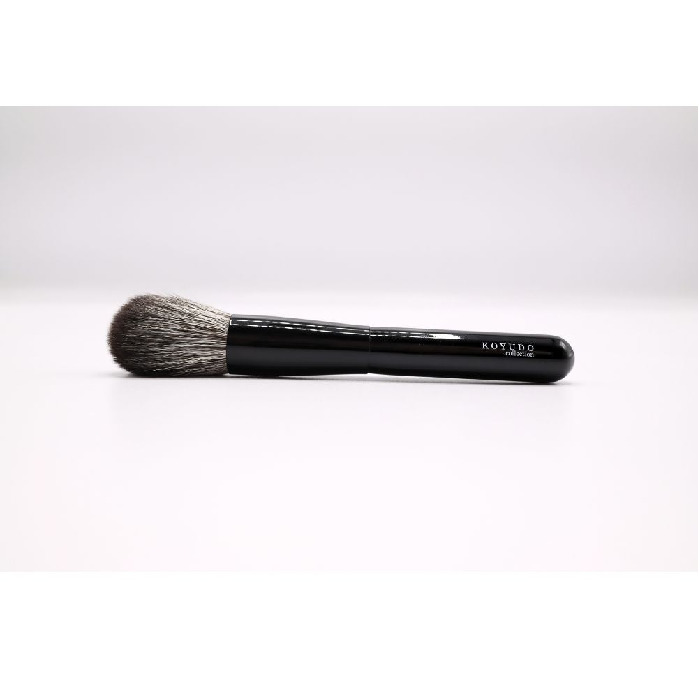 Koyudo Monochrome Cheek Brush, Black/White Handle - Fude Beauty, Japanese Makeup Brushes
