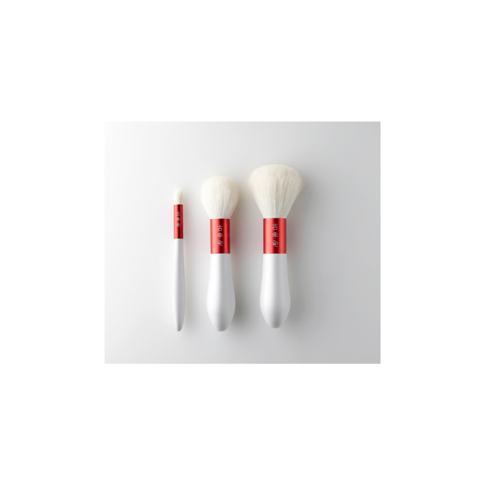 Koyomo Pearl White Face Brush, Hana Series - Fude Beauty, Japanese Makeup Brushes