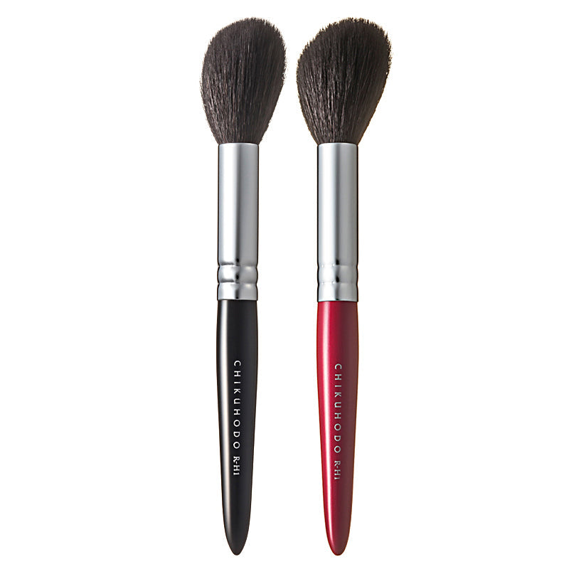 Chikuhodo Highlight Brush, Regular Series (R-H1 Black, RR-H1 Red) - Fude Beauty, Japanese Makeup Brushes