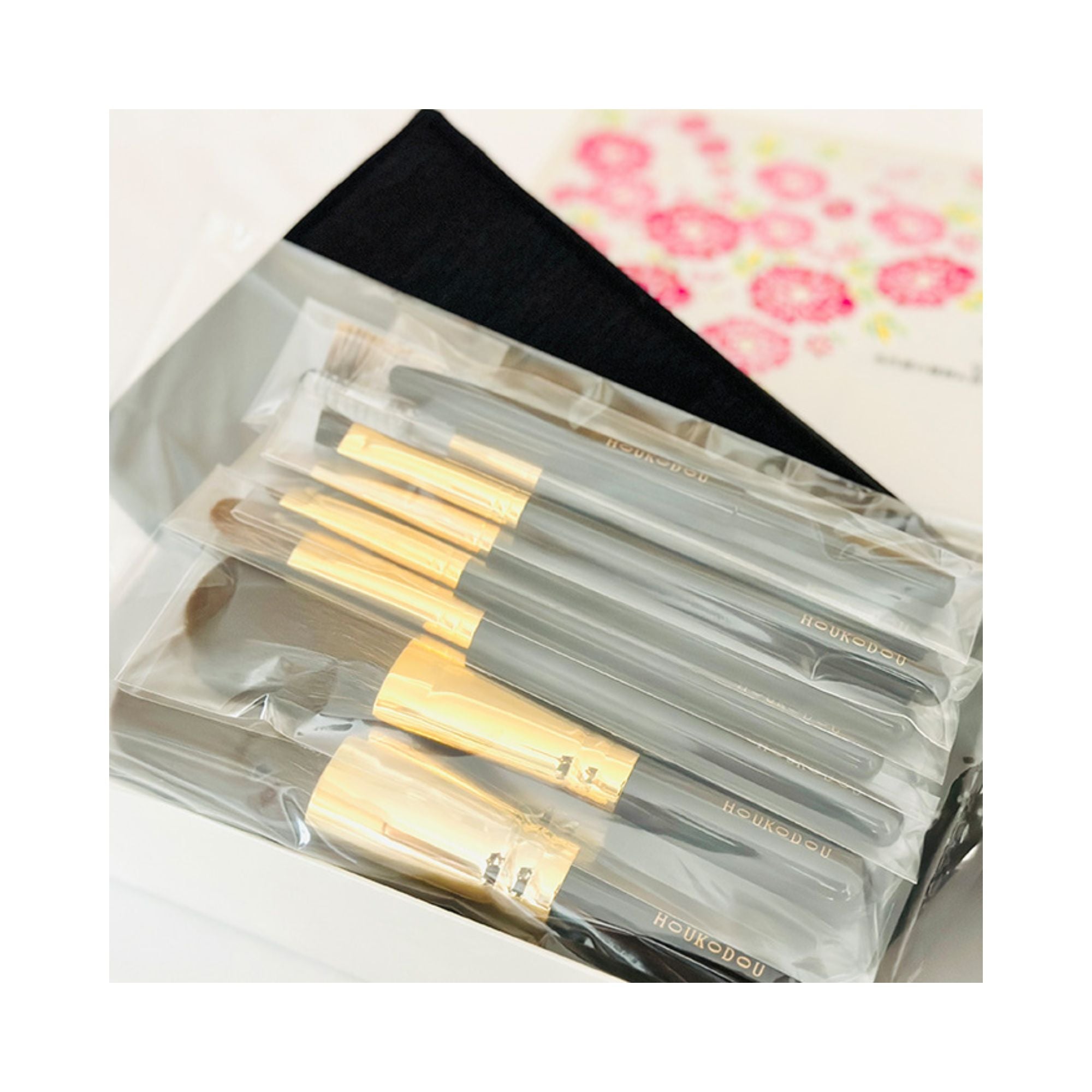 Houkodou Premium 8-Brush Set + Case, Sora Series (A-1) - Fude Beauty, Japanese Makeup Brushes